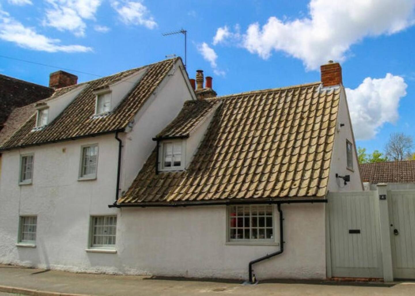 Elegant Oak Beamed House In Pretty Village - Cambridge Homehost Buckden  ภายนอก รูปภาพ